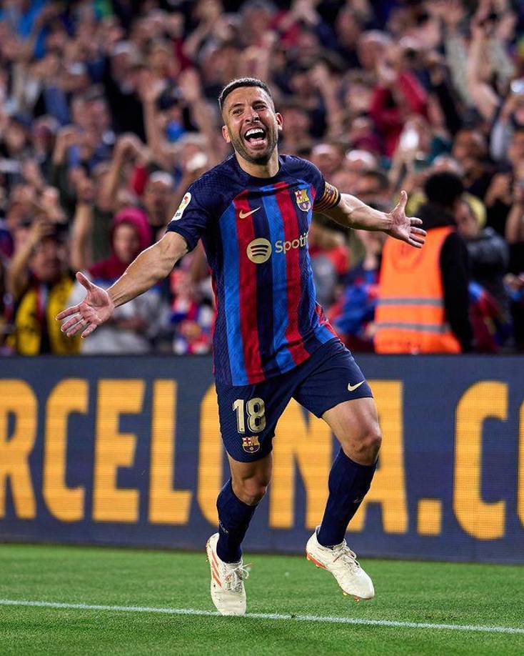 Jordi Alba: El lateral izquierdo aún no define su futuro en el Barcelona y según apuntan varios medios se marcharía al final de la temporada.