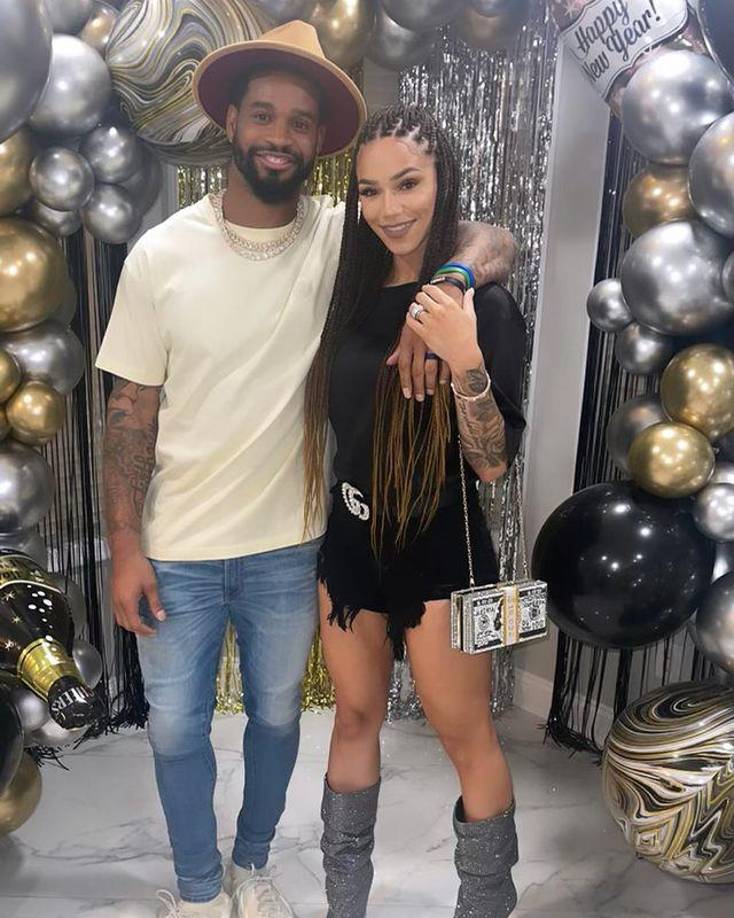 Darius Slay y Jennifer Slay. Jennifer es una atleta que jugó baloncesto universitario. Se conocieron en 2015 mientras ella estaba estudiando en Oklahoma.