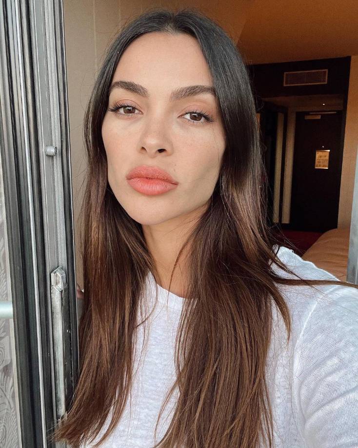 “Joana está destrozada y muy afectada emocionalmente. Ha hecho un gesto de generosidad al anunciar a su marido y a la opinión pública que no tiene la intención de divorciarse”, expresó el periodista Carlos Aquiles.