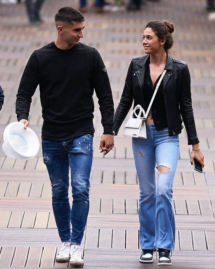 Medios como el diario Sport apuntan a que la ruptura llega en un momento “muy difícil” en lo personal para el atacante del conjunto azulgrana.