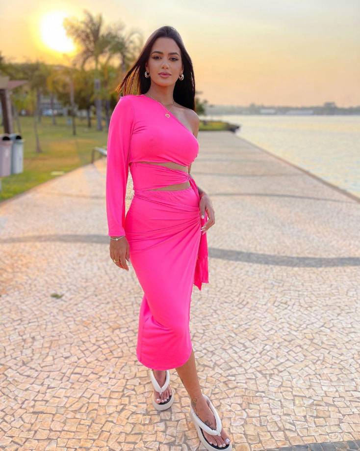 Ferreira, madre de dos hijos, compartía contenido sobre moda, viajes y su vida cotidiana en redes sociales. 