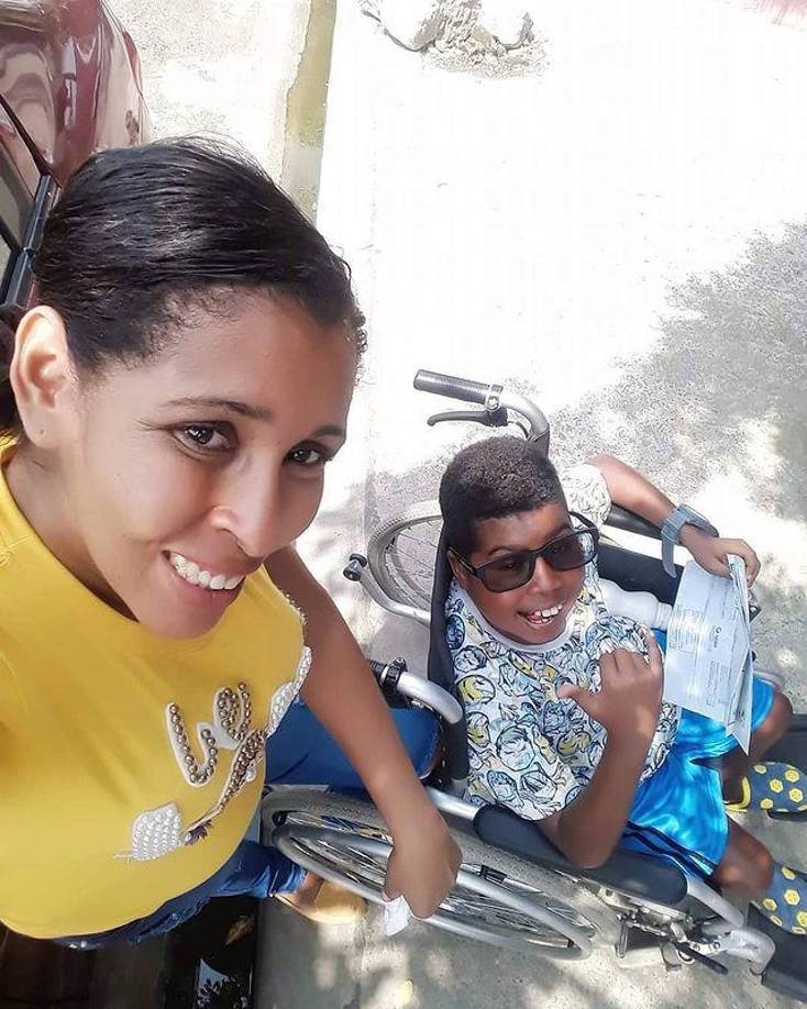 “Hasta que nos volvamos a ver pequeño ‘Peker, la maravilla’”, dijo en otro mensaje que acompañó con el video viral.