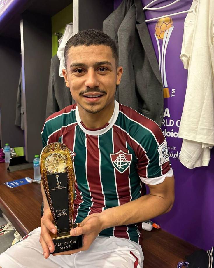 El futbolista del Fluminense, André Trindade (22 años), que se llevó el MVP por su poderosa actuación en la medular ante el Al-Ahly en el Mundial de Clubes está siendo relacionado con el Barcelona.