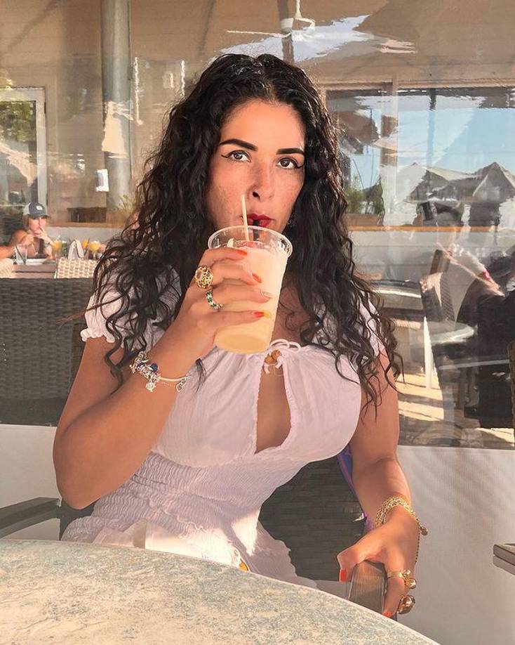 En dicho programa, hablan de temas deportivos como el fútbol, tenis y Fórmula 1, es ahí donde Lorena también se ha desarrollado como conductora.