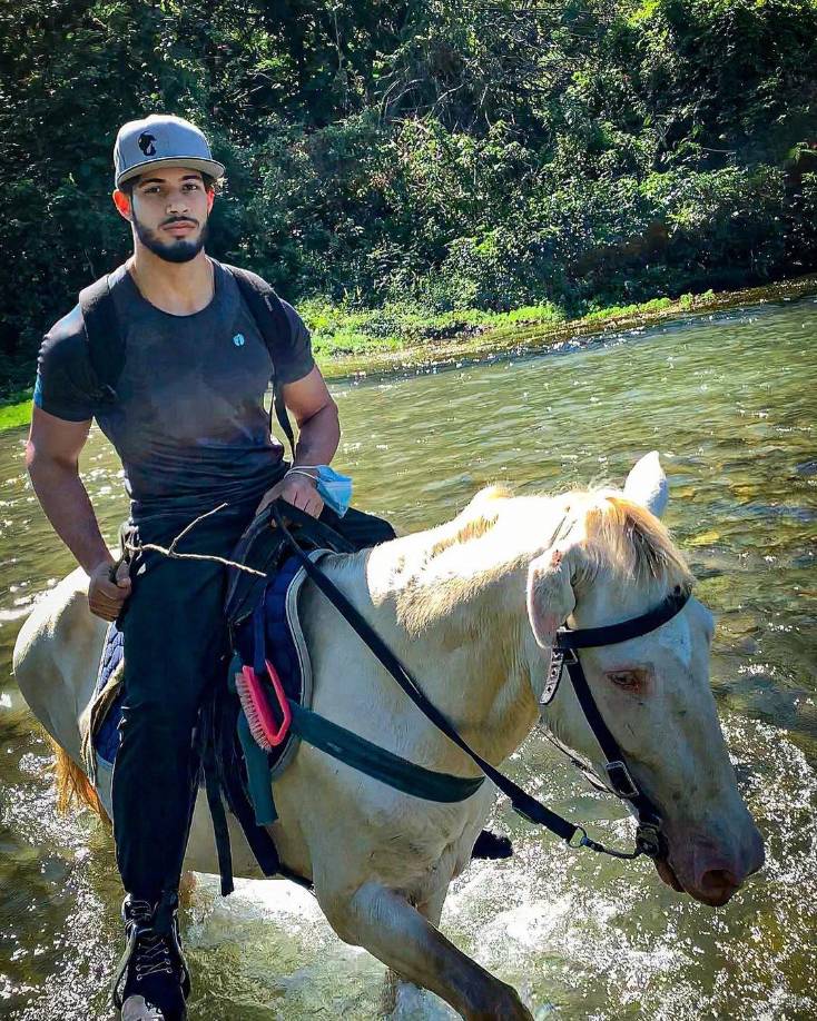 El joven modelo ha recibido muchos comentarios de apoyo por parte de sus seguidores de Instagram. 