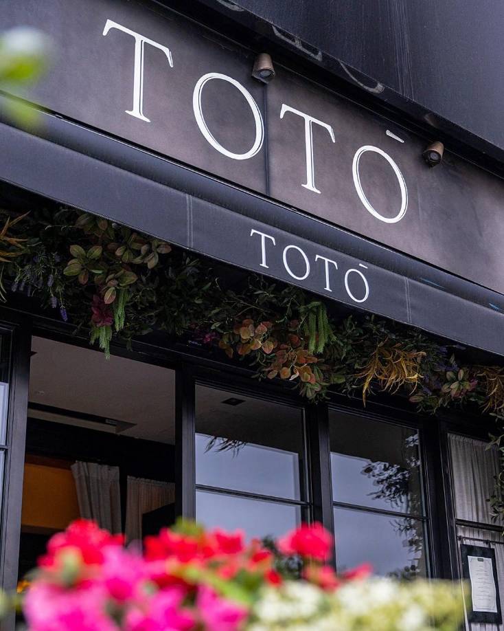 El plato más caro en Totó es <b>La Orecchia di elefante, asciende los 52 euros</b> y los <b>otros platos rondean los 24 y 32 euros</b>. Sin duda alguna es una experiencia de alta calidad, que pronto el público del Medio Oriente disfrutará.