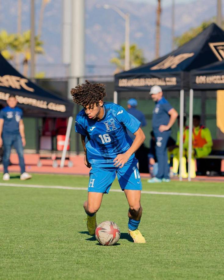 David Ruiz se apunta en una extensa lista de jugadores que participan fuera de fronteras catrachas que podrían ser opción para la Sub-20 de Honduras que disputará en el 2023 el Mundial de su categoría. El DT Luis Alvarado es el que tomará la decisión final.