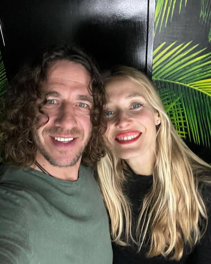 Carles Puyo está casado con la bella modelo catalana Vanesa Lorenzo, con quien tiene dos hijas.