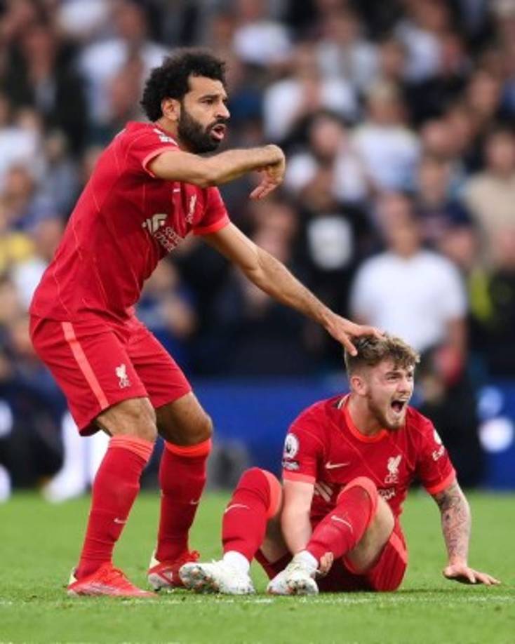 Mohamed Salah pidiendo la asistencia médica para Harvey Elliott.