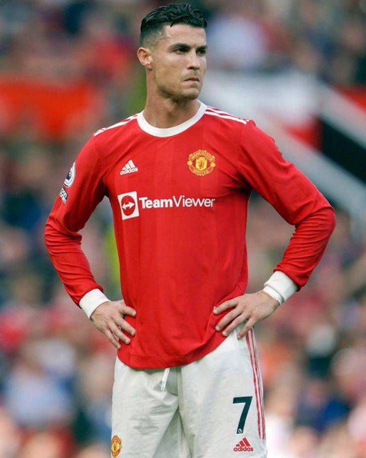 Joan Laporta fue preguntado una vez más sobre el posible fichaje de CR7: “¿Cristiano Ronaldo? la mayoría de jugadores quieren venir al Barça. Yo diría que todos cuando ven la posibilidad se ilusionan, Quizá alguno no, pero el resto, la mayoría, le hace ilusión. No entro en nombres”.