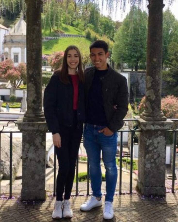 Jonathan Rubio de paseo con su bella novia portuguesa Catarina Vieira.
