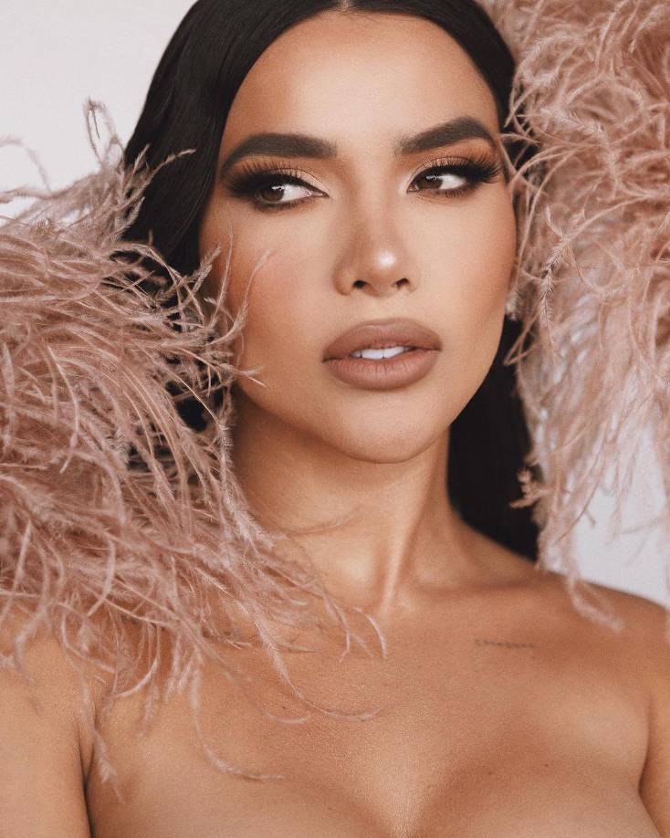 Dijo que tuvo que someterse a la cirugía porque pensó que el silicona estaba contratado, pero resultó que estaba roto.