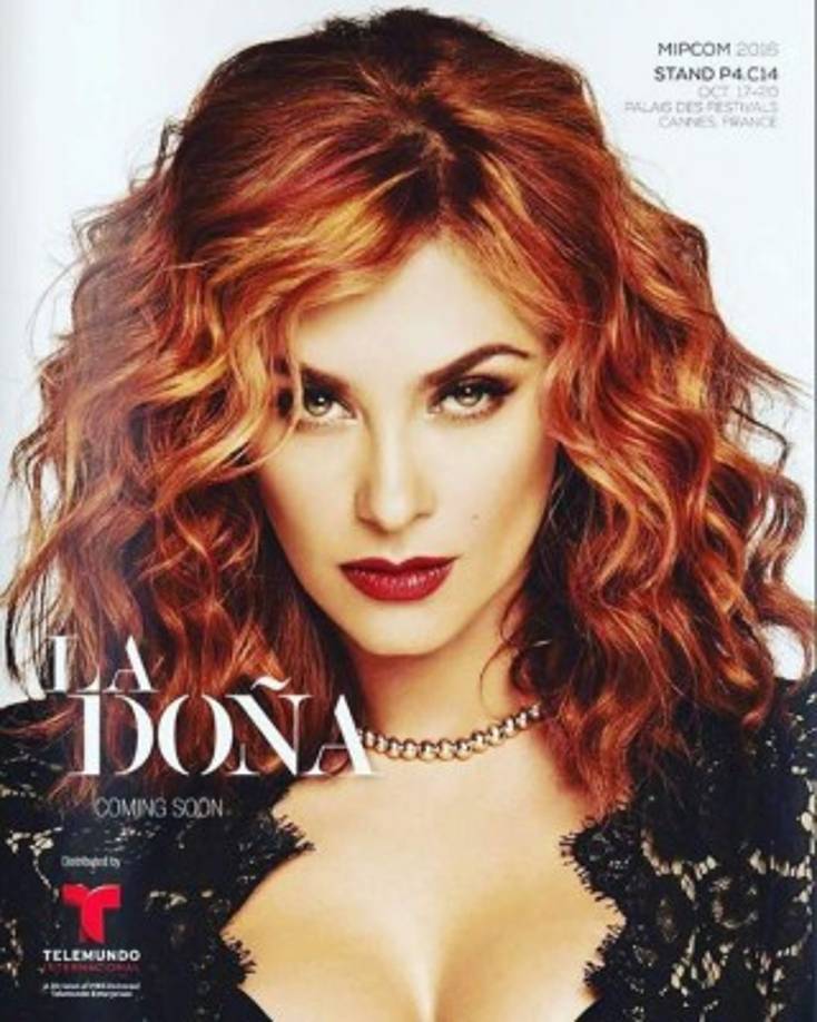 Aracely Arámbula como La Doña.