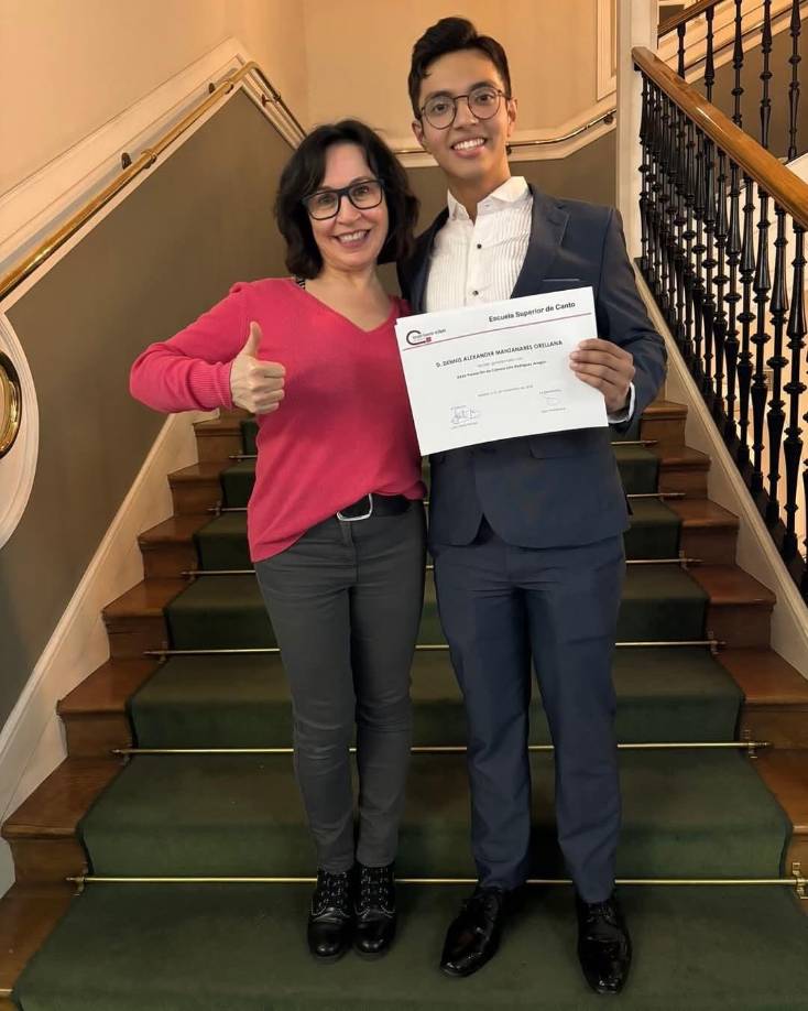 El concurso constó de dos fases, una eliminatoria y otra final. En la fase eliminatoria cada concursante interpretó un mínimo de tres obras de su elección, con una duración entre 10 y 15 minutos. En la fase final el jurado eligió de entre las obras propuestas, las que interpretarían los concursantes.