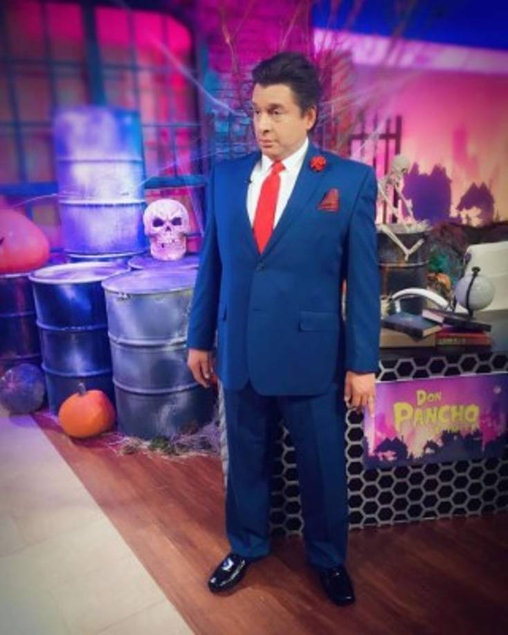 Daniel Sarcos como Don Francisco.