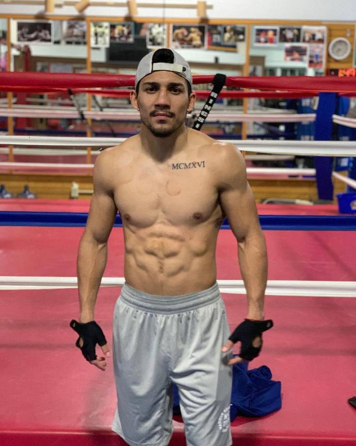 Teófimo López abrió su corazón en su más reciente entrevista al portal de<i><b> Punsh Drunk Boxing. El catracho sorprendió con lo que terminó confesando.</b></i>