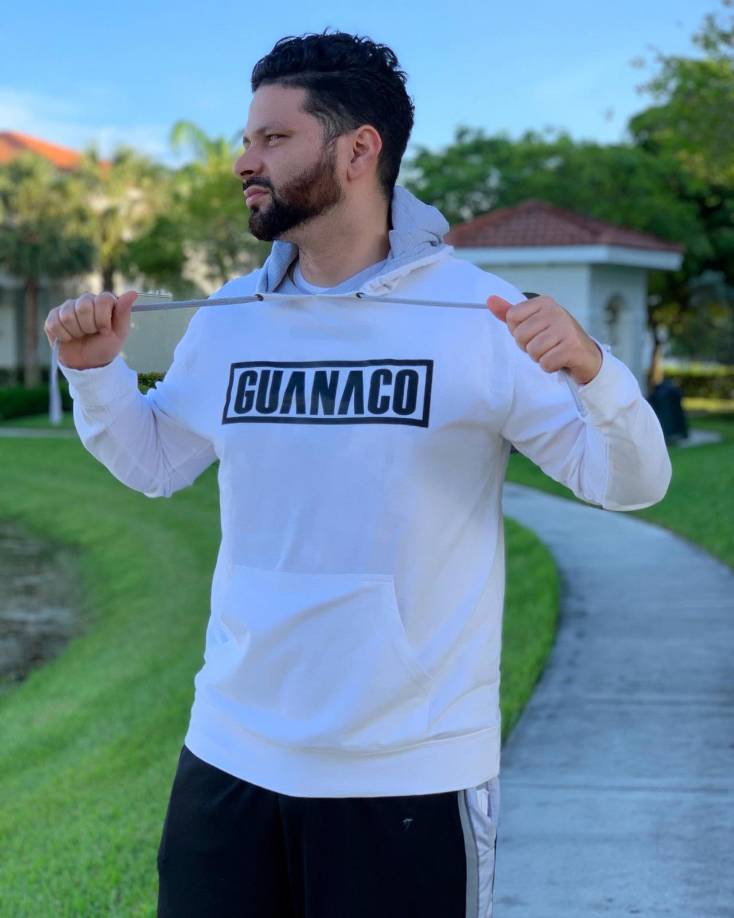 ”Probablemente saldrá del reality, ya que tendrá que seguir hospitalizado”, expresó su esposa mediante sus redes sociales, en donde se le ve a Cordero siendo atendido por un personal médico. 