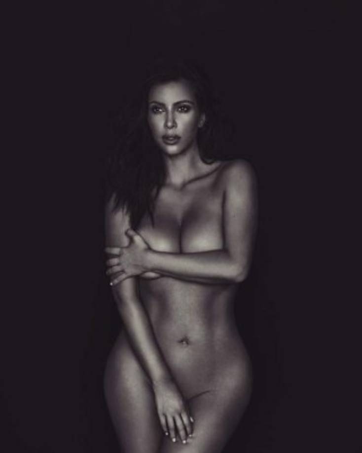 “Liberada”, es todo lo que escribió la esposa de Kanye West junto a esta foto, que compartió el 8 de marzo, y la que deja muy poco a la imaginación.