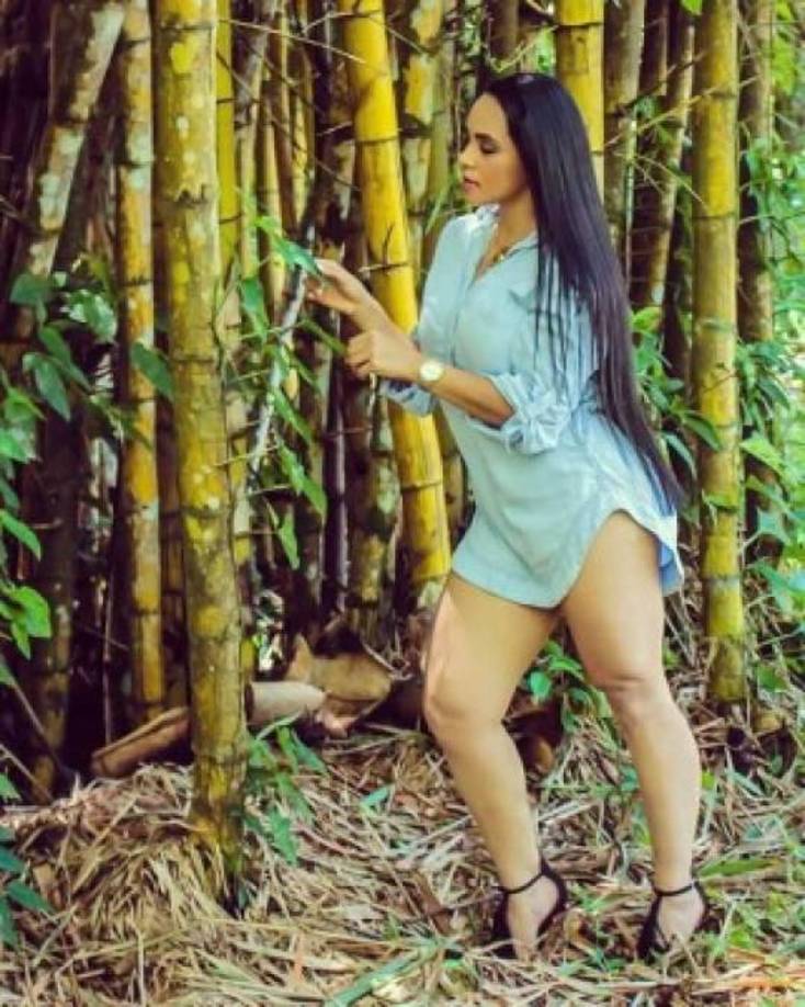 Mediante sus redes sociales, Yuridia ha presumido a lo que se dedica en Estados Unidos.