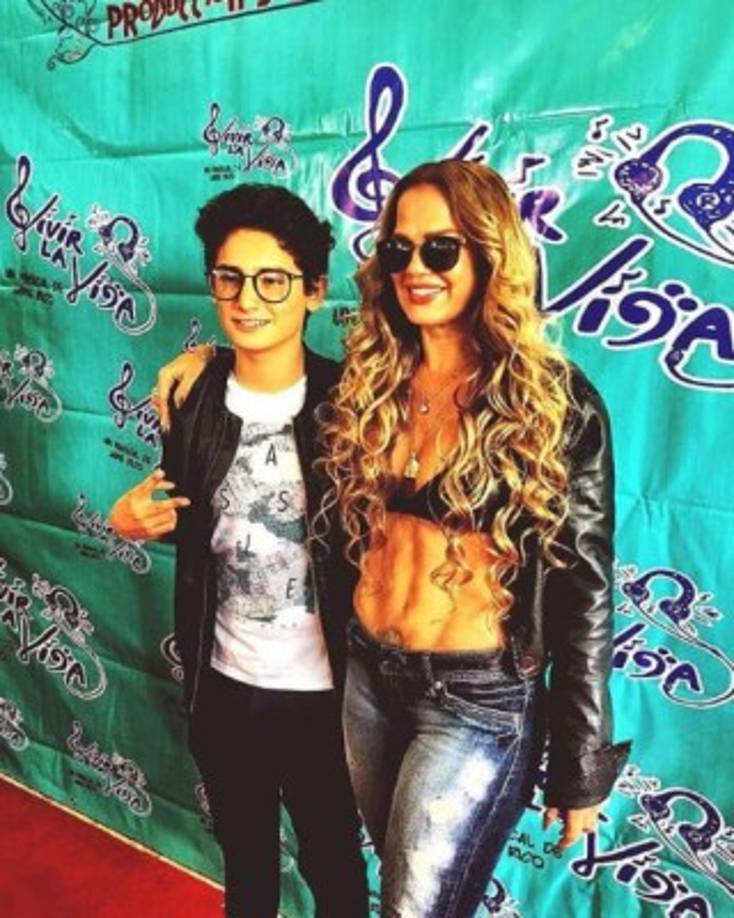 Emilio Osorio es producto de la relación de la vedette y el productor mexicano Juan Osorio.