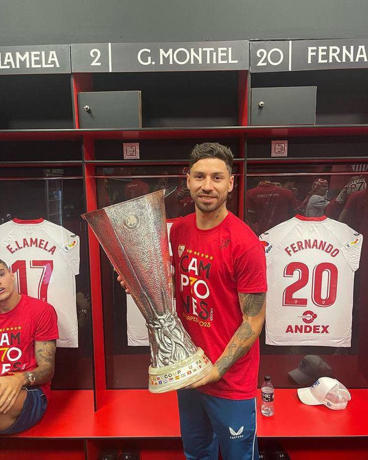 Se trata del actual campeón de la Europa League con el Sevilla, Gonzalo Montiel, quien tambien dio su versión tras ser responsabilizado por supuesto abuso sexual agravado.