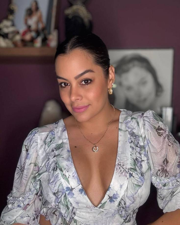 “Aclaración sobre mi foto con Martín Palermo. En las últimas horas, mi foto con Martín Palermo ha generado diferentes opiniones, por lo que quiero compartir mi perspectiva sobre lo ocurrido”, comenzó escribiendo Larissa. “Entiendo que pueda haber sido interpretado de distintas maneras, pero desde el primer momento actué con respeto y empatía hacia él”.