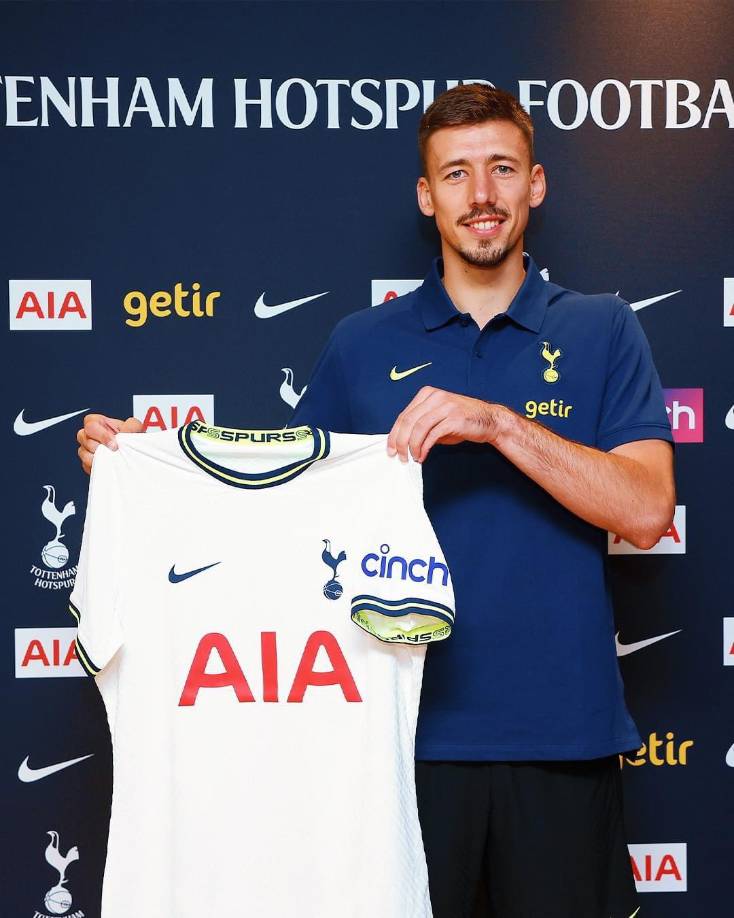 El FC Barcelona anunció la salida del defensor francés Clément Lenglet. El zaguero central fue anunciado como fichaje del Tottenham de Inglaterra.