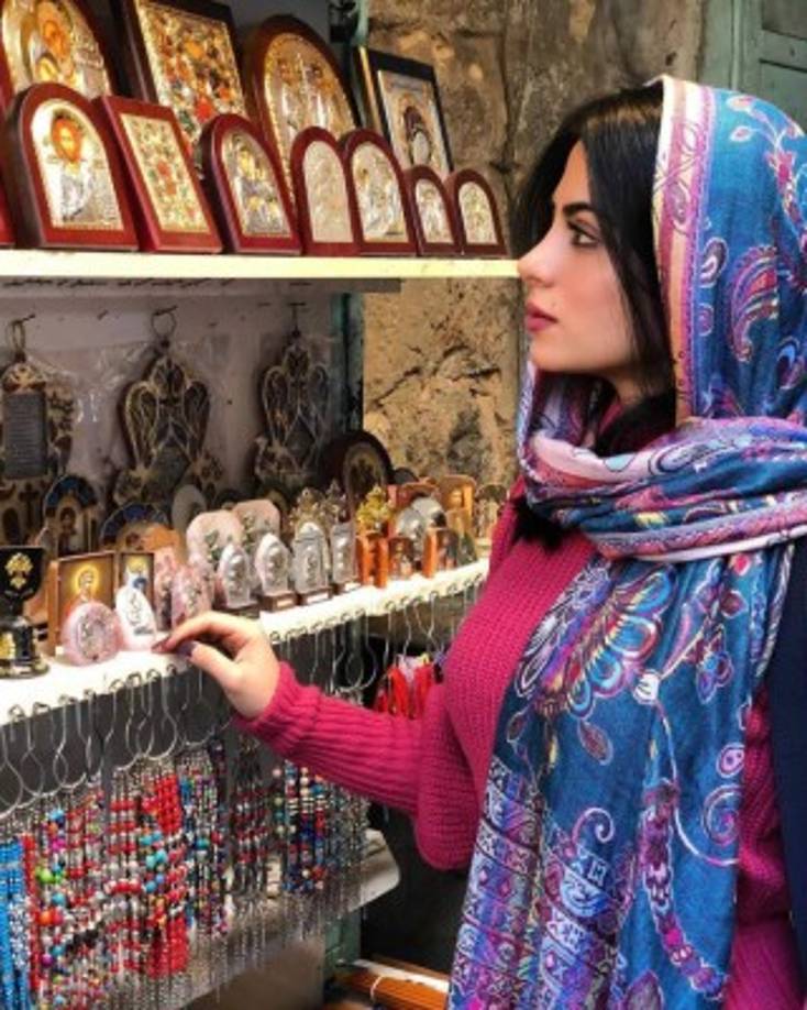 La revista de espectáculos publicó este viernes una foto del día de la boda de la famosa pareja.