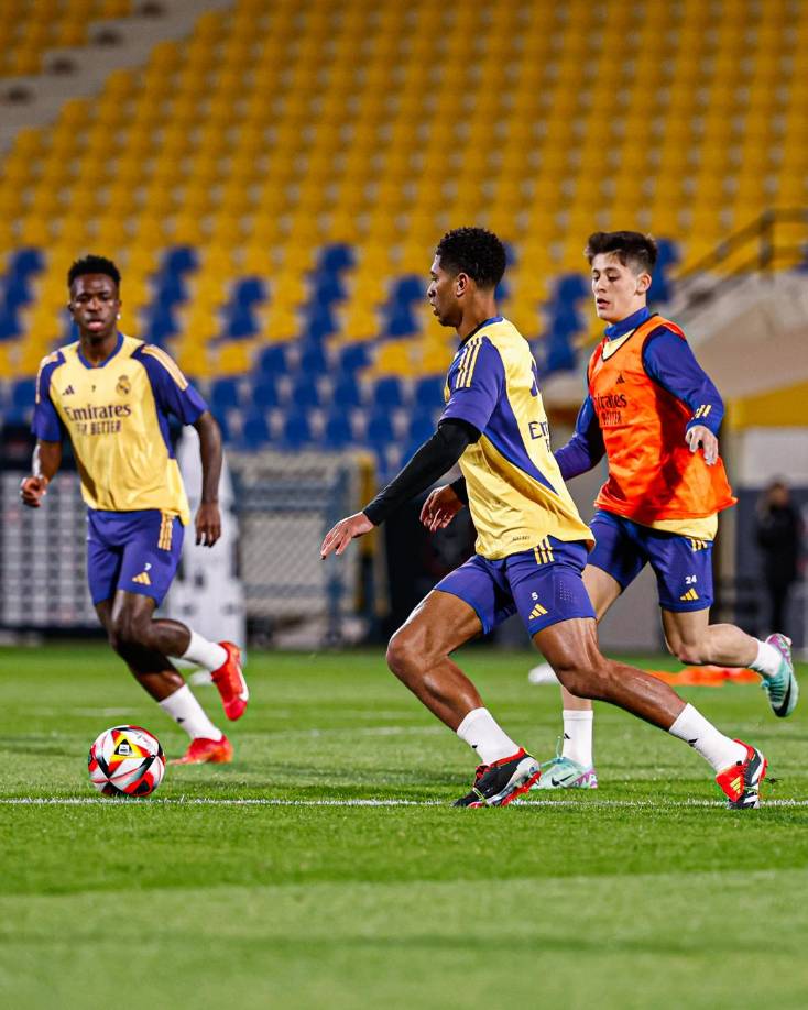 “El equipo está motivado. Estamos cerca de un título, el primer título de la temporada”, añadió el técnico merengue en el estadio Al Awwal de Riad, donde el domingo se celebrará la final.