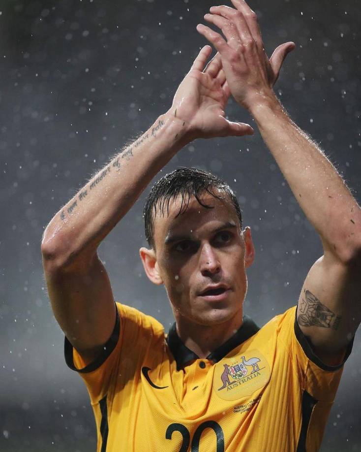 “Buena suerte a mis hermanos” finalizó el defensor asutraliano.