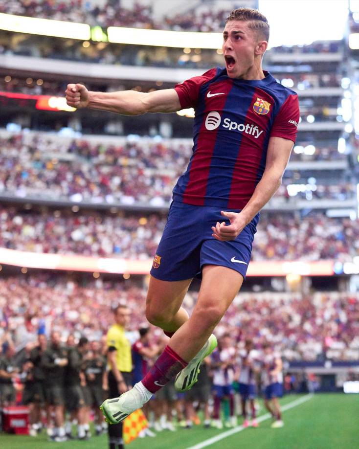 López también dijo que, celebrando el gol, se acordó de su familia y de su pueblo (El Campillo), a quienes quiso dedicar ese tanto.