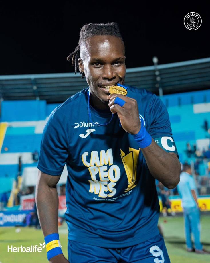 Nuevo giro en el futuro de Román Rubilio Castillo. El Marathón confirmó que ya se acabó el tiempo de espera por el delantero y retiran su oferta. “Si mañana él dice quiero ir, ya no podemos, hasta hoy tenía con nosotros, ya no podemos más”, dijo Orinson Amaya, presidente de los verdes.