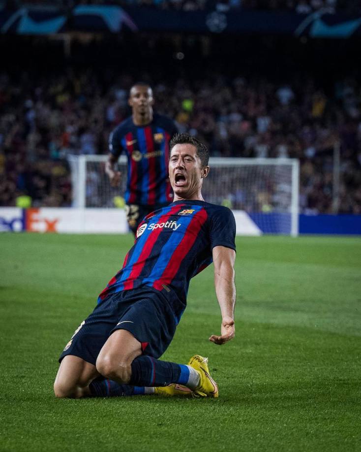 Robert Lewandowski vivió una gran noche europea en el Camp Nou.