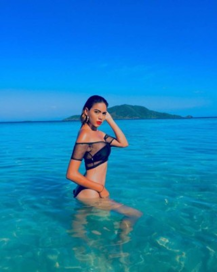 8. Ella tiene varios tatuajes con singnificado en su cuerpo, le gusta ser ella misma y defender sus ideales.