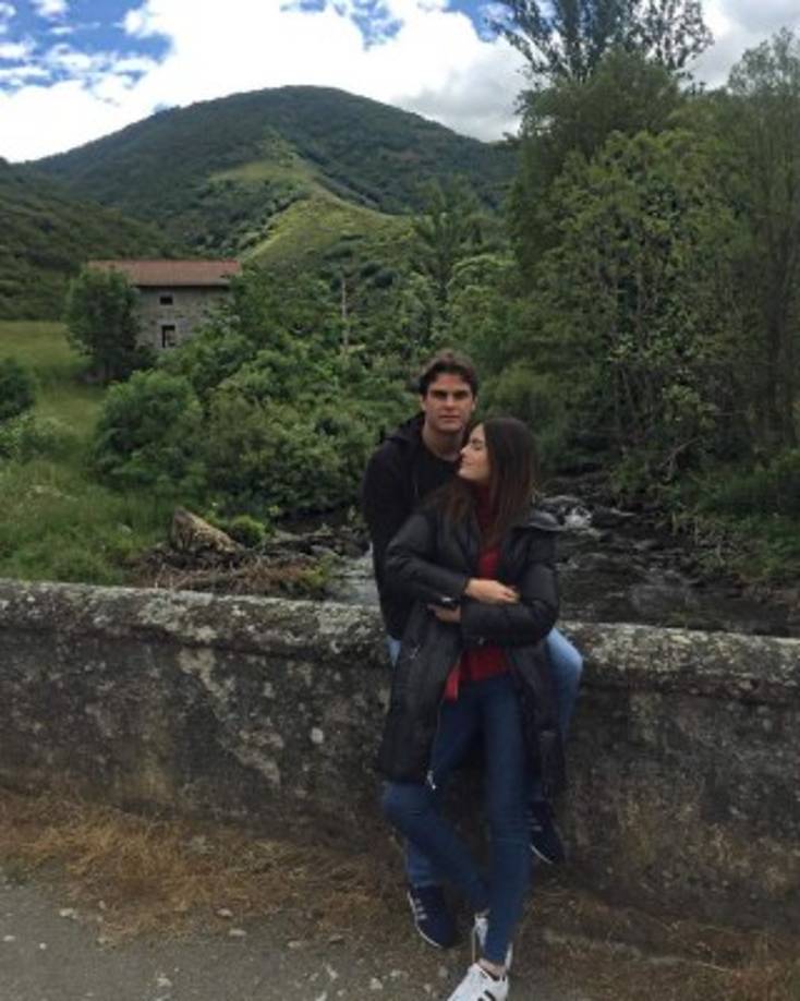 A finales de 2015 se reportó en distintos medios que la tapatía padecía los celos enfermizos de su novio, quien le habría hecho escenas en lugares públicos.