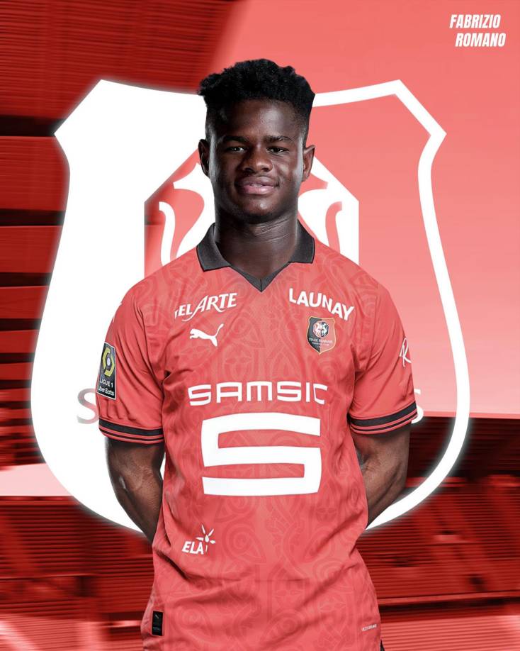 CONFIRMADO / El Rennes llegó a un acuerdo con el FC Barcelona para fichar a Mika Faye por 12 millones de euros y con una cláusula de recompra para el Barça por 35 millones de euros.