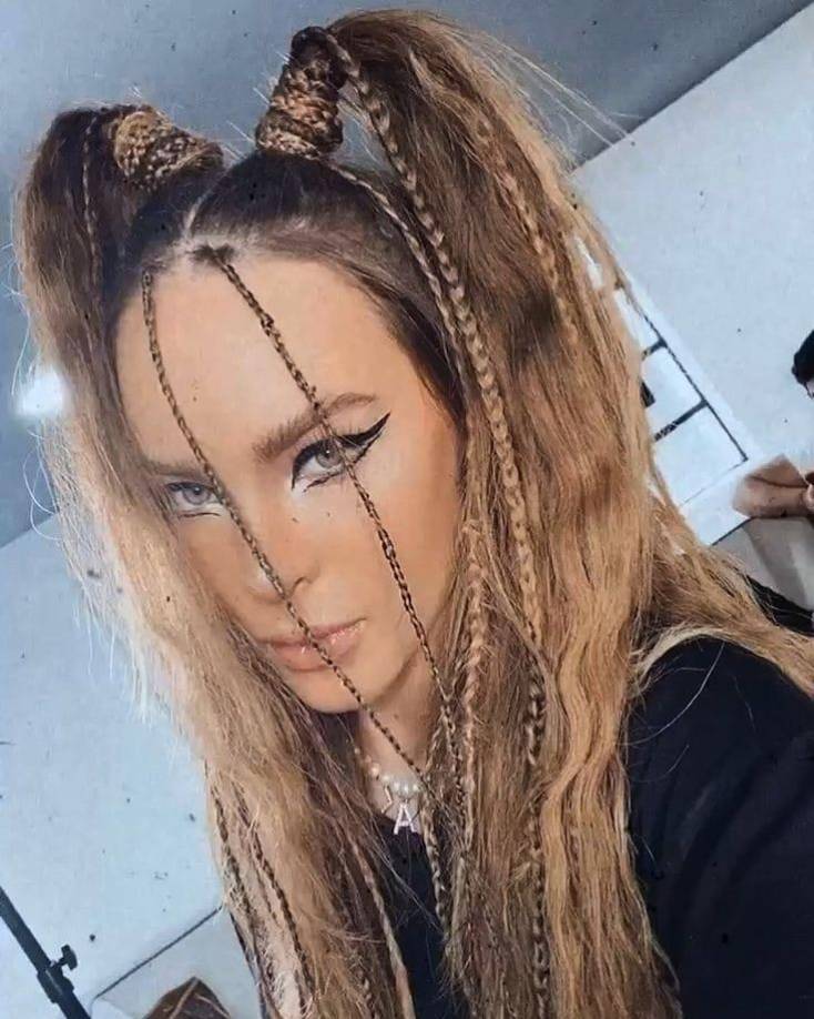 Sebastián Reséndiz, también dio su opinión y sobre que Laura, por querer quedar bien con la cantante se metió en este problema.