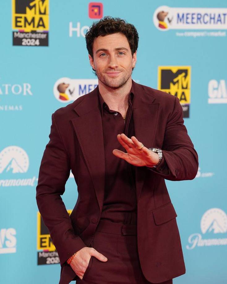 A donde vaya Aaron Taylor-Johnson, actor, guionista y productor británico, siempre roba miradas por su limpio aspecto y buen gusto al elegir sus atuendos.