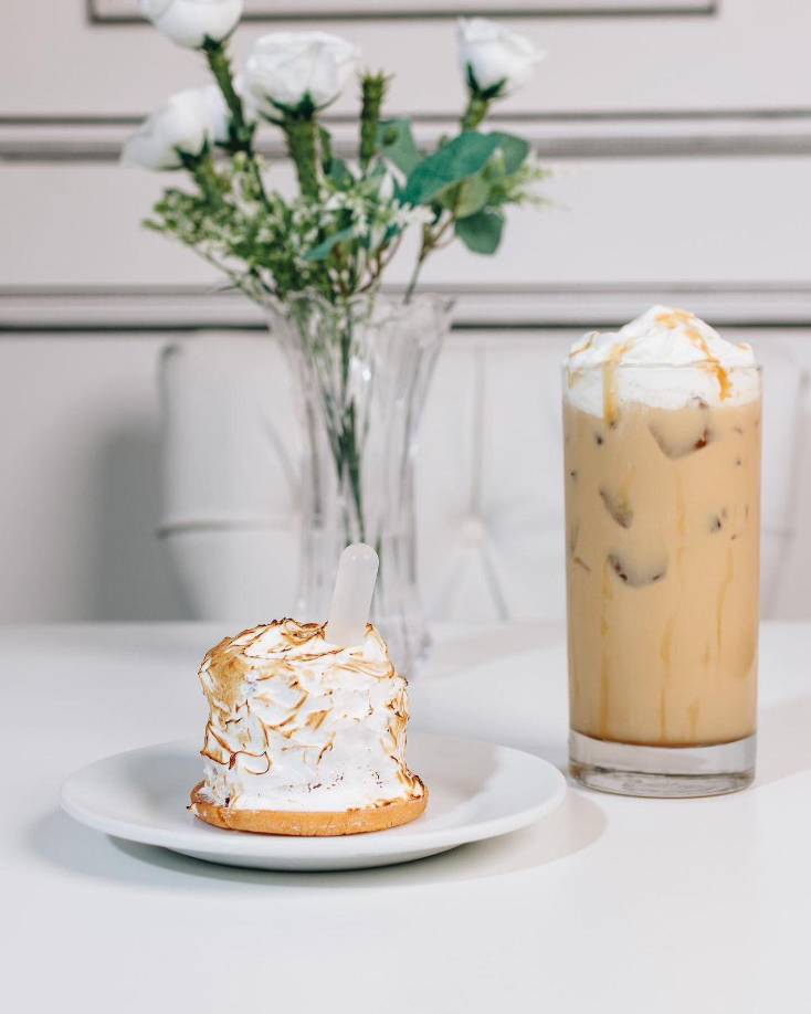 Por supuesto, sabrosos postres para endulzar su día 