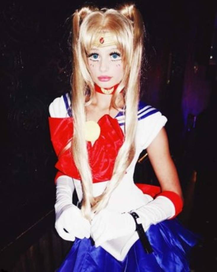 La angelita de Victoria Secret Taylor Hill se vistió como el personaje de manga Sailor Moon.