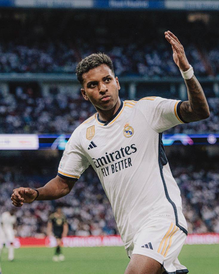 Atacantes: Rodrygo, completa la zona ofensiva e intentará marcar ante el Atlético de Madrid, por la fecha 6 de la liga española.