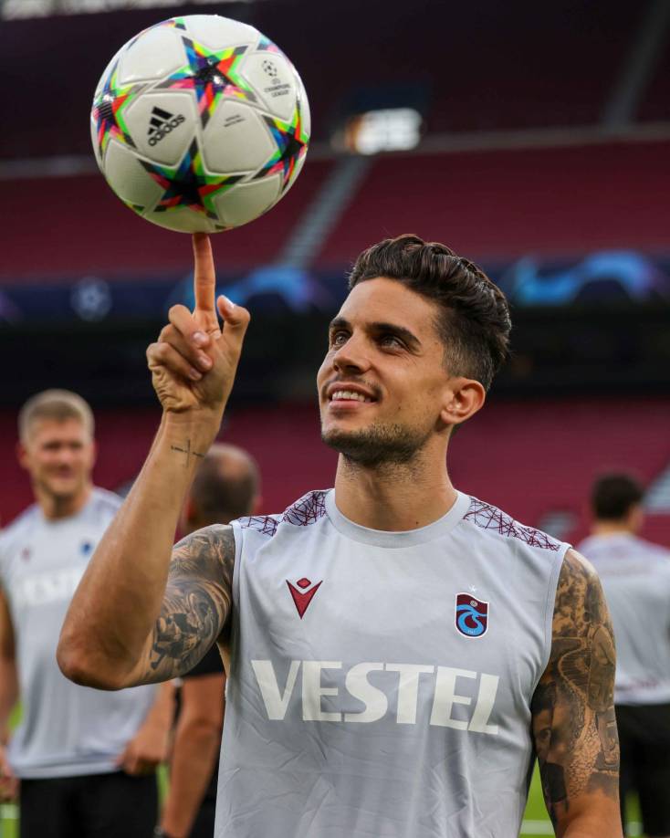 OFICIAL: El defensor español Marc Bartra es nuevo jugador del Trabzonspor de Turquía, llega procedente del Real Betis.