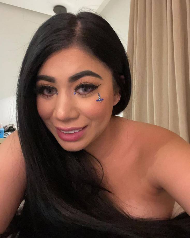 “Que los complazcan bien, que los satisfaga, que les cumplan sus fantasías y que los hagan sentir cosas diferentes, ya que ellos también buscan unas fantasías y es válido, pero también las esposas tienen que hacer que sus hombres estén satisfactoriamente muy bien”, aseguró Montes.