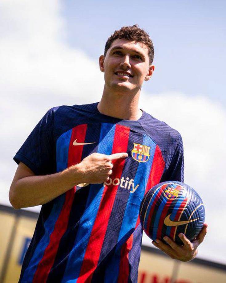 Barcelona presentó de manera oficial ante los medios al central danés, Andreas Christensen, como su nuevo jugador. “Es un sueño hecho realidad”, afirmó Christensen.