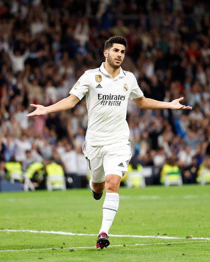 Marco Asensio podría llegar al PSG y reemplazar el puesto dejado por Messi en el club parisino. 