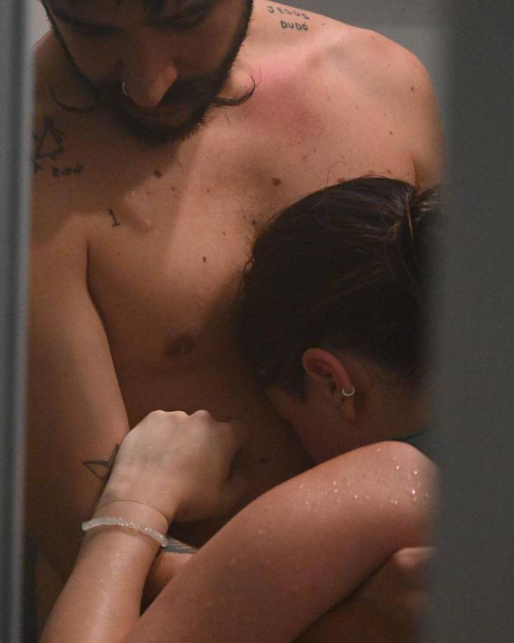 El artista colombiano, que también publicó un video tocando una canción a su hija con la guitarra, agradeció a su esposa y dijo que es “la mujer más fuerte, virtuosa y valiente que ha pisado este planeta”.