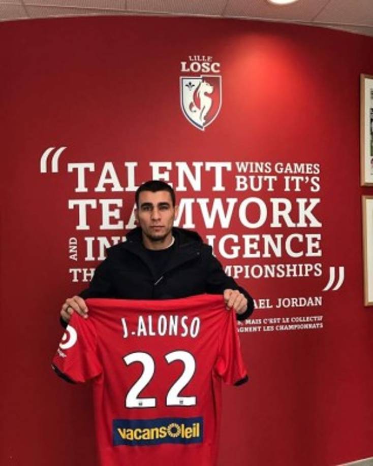Junior Alonso, defensa internacional paraguayo, ficha por el Lille de Francia.