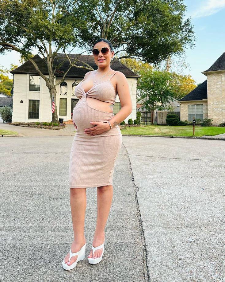 Y es que la nostalgia de la pérdida de su gato preocupa a sus seguidores, ya que la joven periodista se encuentra en estado de embarazo a punto de cerrar su ciclo de gestación.