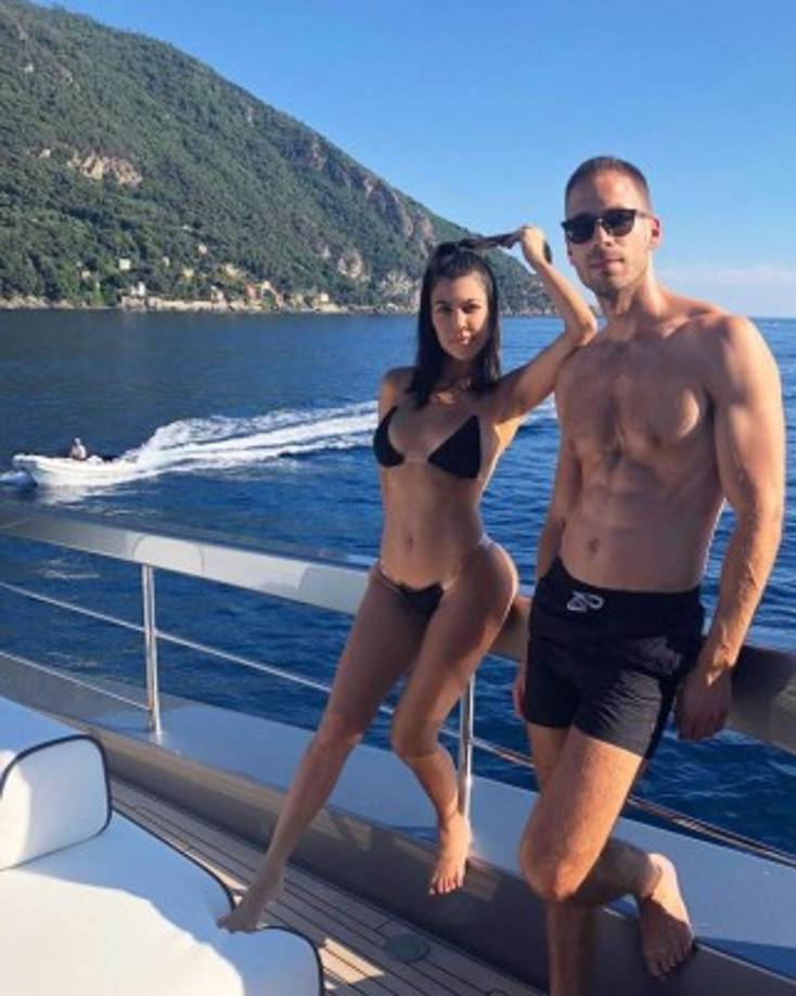 A. Human es el nuevo proyecto del empresario y amigo de las Kardashian, Simon Huck.