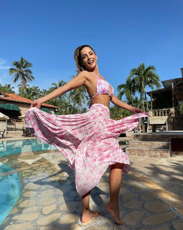 “Se va el día y con él, un gran cumpleaños... pero falta la noche GRACIAS DIOS POR UN DÍA MARAVILLOSO”, escribió la colombiana en sus redes sociales. 